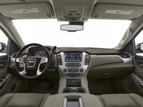 Used 2017 GMC Yukon XL SLT w/ Premium Edition image 4