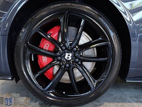 Used 2022 Bentley Continental GT V8 image 45