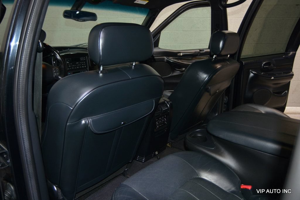 Used 2002 Lincoln Blackwood RWD image 17