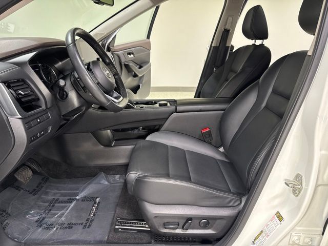 Used 2023 Nissan Rogue SL w/ SL Premium Package AWD/4WD image 15