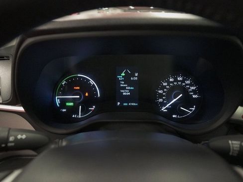 Used 2023 Toyota Sienna XLE w/ XLE Plus Package image 16