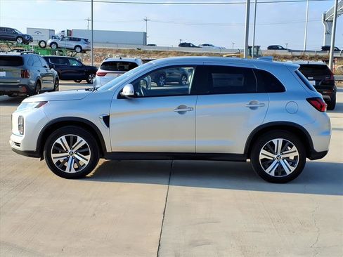 Used 2024 Mitsubishi Outlander Sport SE image 6