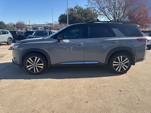 Certified 2023 Nissan Pathfinder Platinum w/ Cargo Package image 5