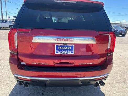 Used 2024 GMC Yukon Denali w/ Advanced Technology Package image 4