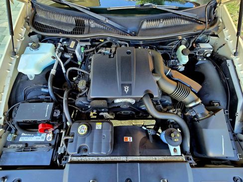 Used 2003 Lincoln Town Car Cartier image 13