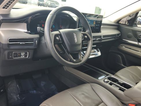 Used 2023 Lincoln Corsair Grand Touring w/ Equipment Group 301A image 9