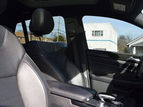 Used 2019 Mercedes-Benz GLE 43 AMG 4MATIC w/ Premium 3 Package image 35