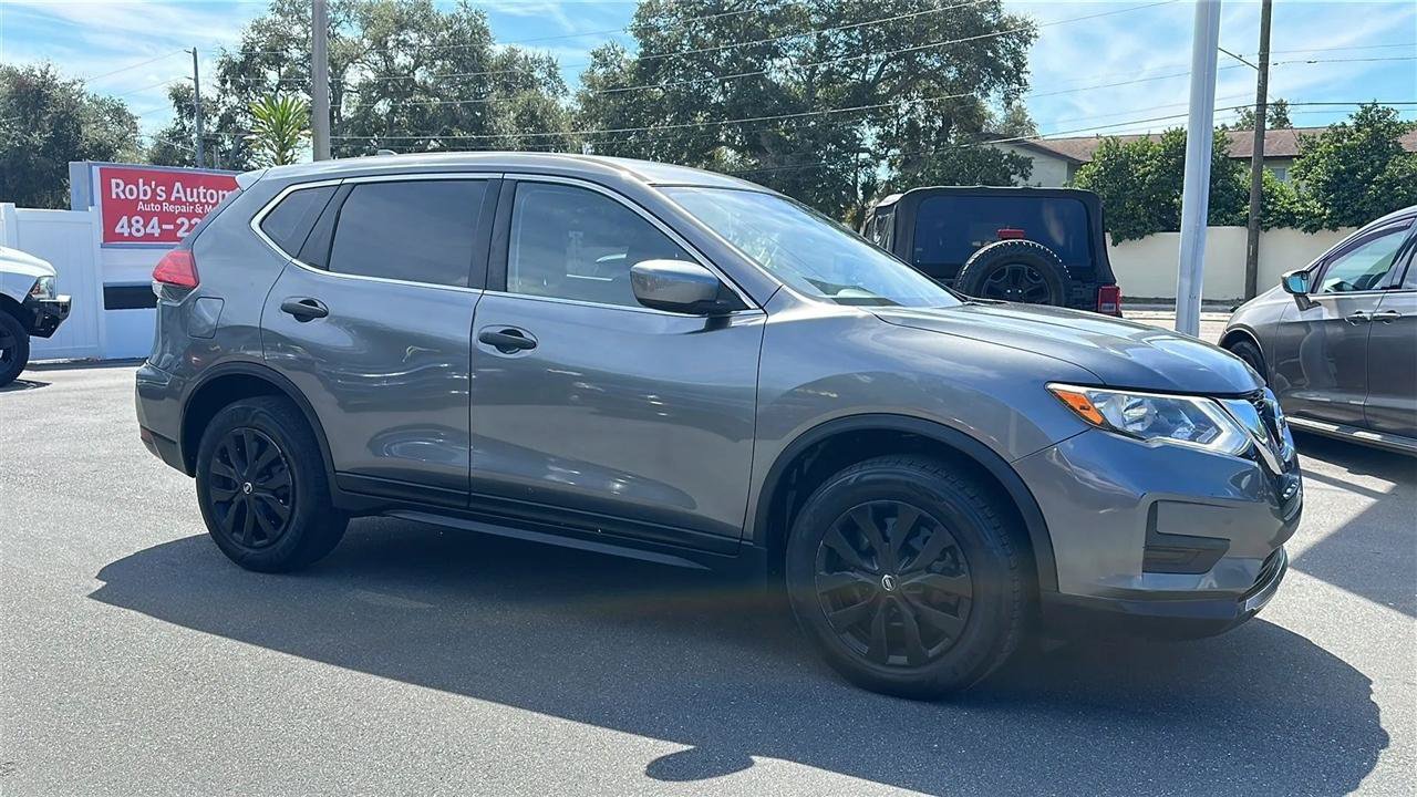 Used 2017 Nissan Rogue S FWD image 6