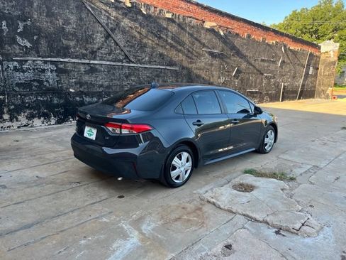 Used 2025 Toyota Corolla LE FWD image 7
