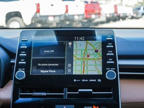 Used 2021 Toyota Avalon XSE image 15