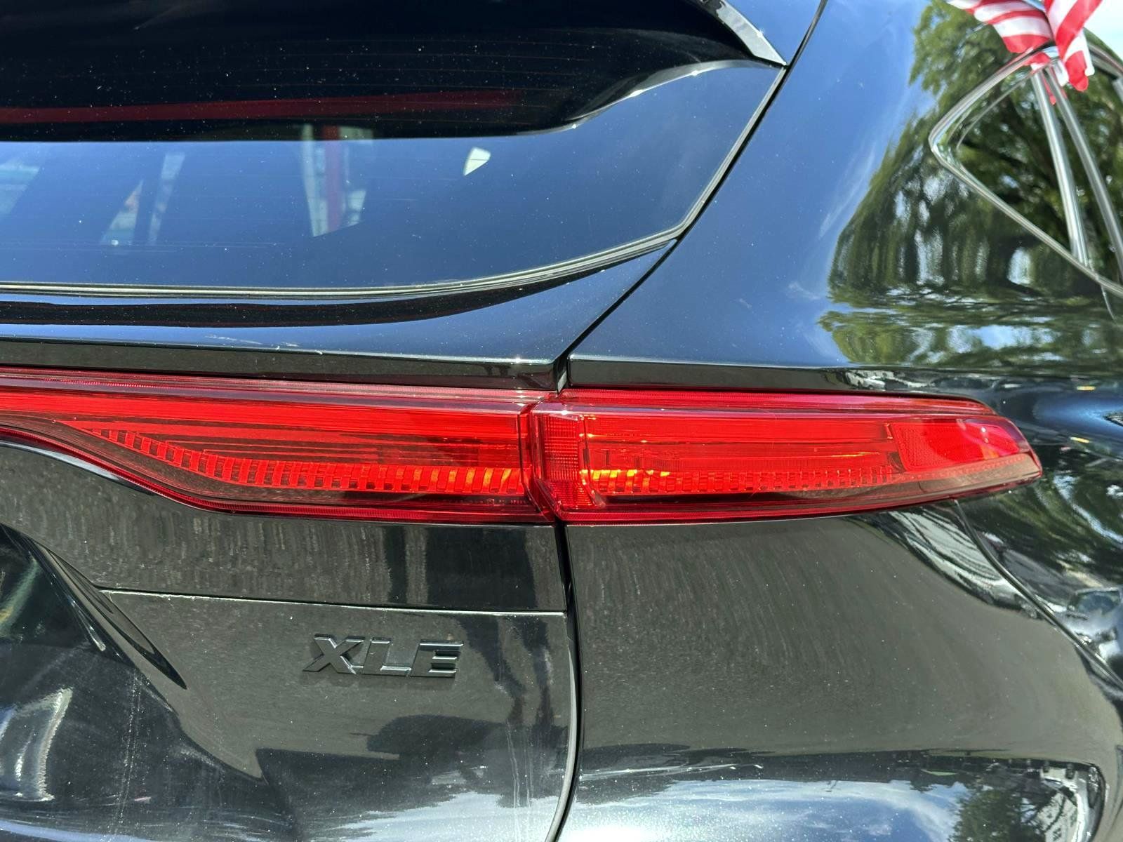 Used 2024 Toyota Venza Nightshade AWD/4WD image 11