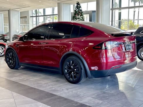 Used 2024 Tesla Model X image 5