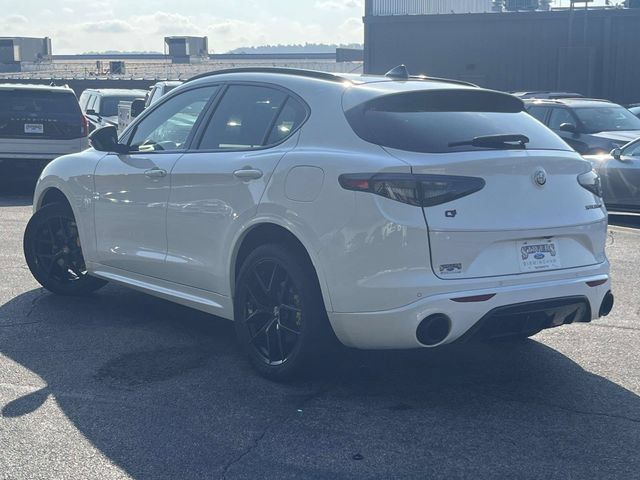 Used 2021 Alfa Romeo Stelvio Ti Sport AWD/4WD image 6