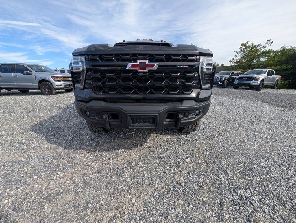 Used 2024 Chevrolet Silverado 2500 ZR2 w/ ZR2 Bison Edition AWD/4WD image 12