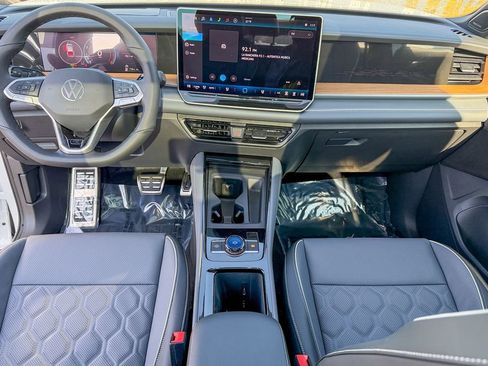 New 2026 Volkswagen Tiguan SEL R-Line image 27