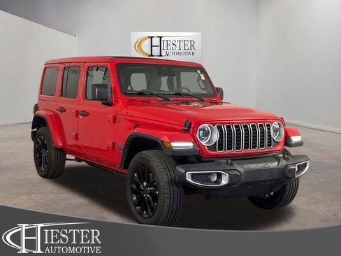 Used 2025 Jeep Wrangler Unlimited Sahara w/ Safety Group AWD/4WD image 1