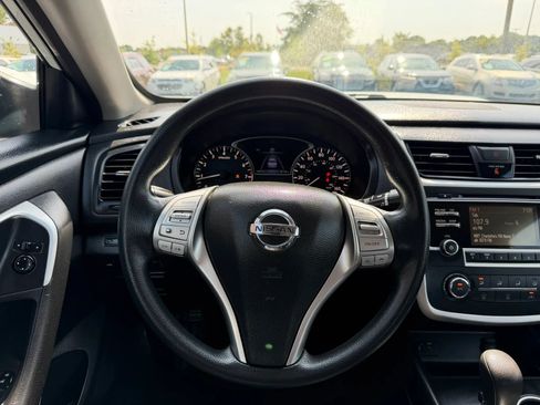 Used 2016 Nissan Altima 2.5 S w/ Power Driver Seat Package FWD image 21
