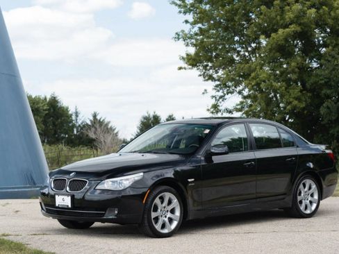 Used 2009 BMW 535i xDrive Sedan AWD/4WD image 4