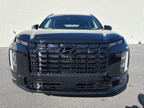 Used 2025 Hyundai Palisade Calligraphy image 2