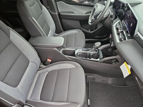 New 2026 Chevrolet TrailBlazer LT w/ Midnight Edition FWD image 16