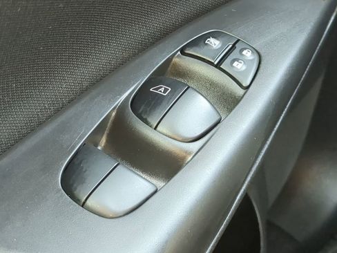 Certified 2019 Nissan Sentra SV image 22