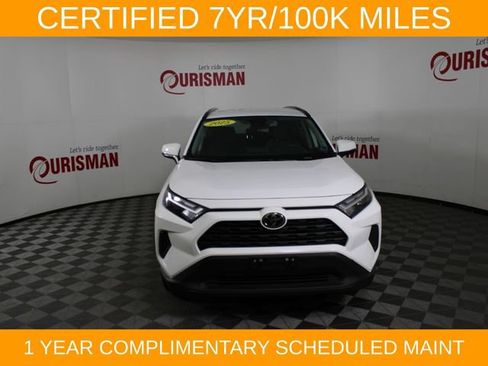 Used 2025 Toyota RAV4 XLE AWD/4WD image 12