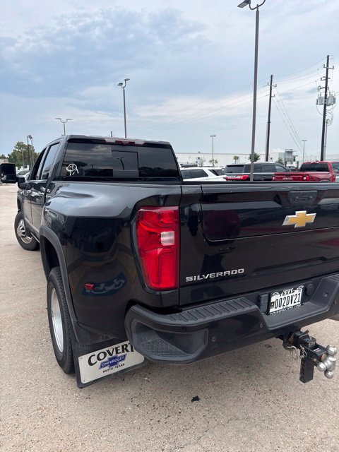 Used 2024 Chevrolet Silverado 3500 High Country w/ Technology Package AWD/4WD image 11