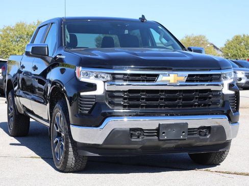 Used 2024 Chevrolet Silverado 1500 LT w/ Protection Package image 4