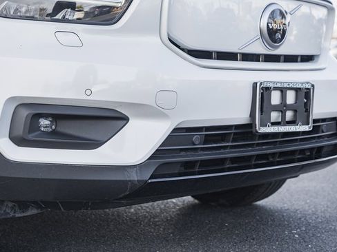 Used 2021 Volvo XC40 P8 Recharge w/ Advanced Package image 12