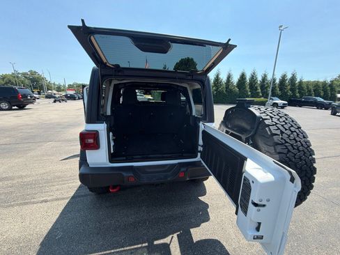 Used 2026 Jeep Wrangler Unlimited Rubicon AWD/4WD image 24