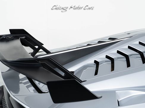 Used 2024 Lamborghini Huracan STO image 14