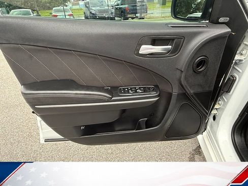 Used 2019 Dodge Charger R/T RWD image 17