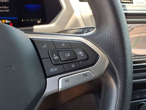 Certified 2023 Volkswagen Tiguan S FWD image 33