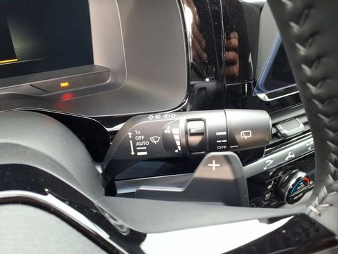 New 2026 Nissan Pathfinder Platinum image 22