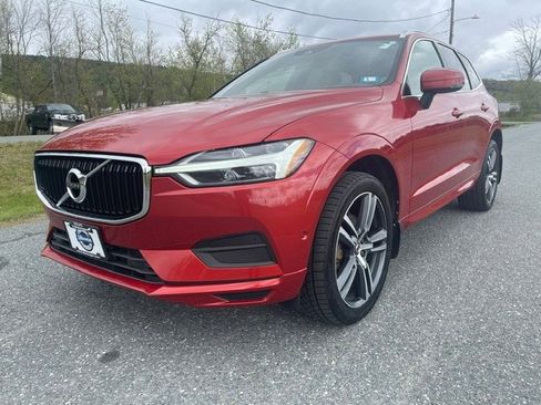 Used 2019 Volvo XC60 T5 Momentum w/ Multimedia Package AWD/4WD image 1