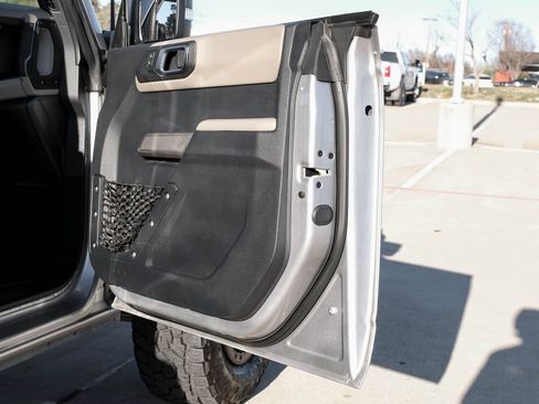 Used 2022 Ford Bronco Wildtrak image 42