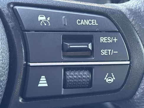 Used 2023 Honda Accord EX image 31