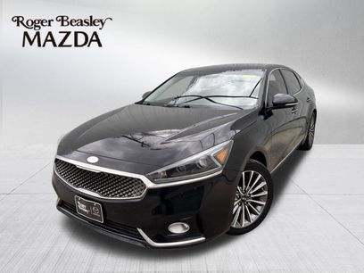 Used 2017 Kia Cadenza Premium w/ Luxury Package