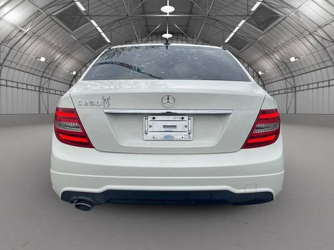 Used 2012 Mercedes-Benz C 250 Sedan image 4