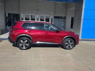 Used 2022 Nissan Rogue Platinum w/ Head-Up Display Package video 1