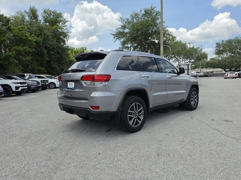 Certified 2020 Jeep Grand Cherokee Limited w/ Luxury Group II AWD/4WD image 4