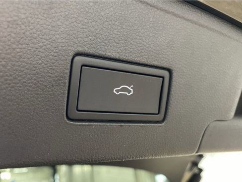 Used 2023 Volkswagen Atlas Cross Sport SEL R-Line image 17