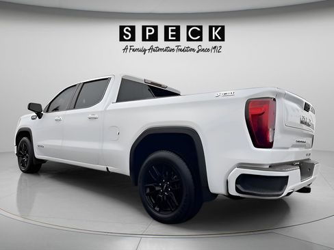 Used 2023 GMC Sierra 1500 Elevation w/ X31 Off-Road Package AWD/4WD image 4