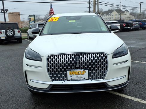 Used 2026 Lincoln Corsair Premiere w/ Rear Removable Package Tray image 2