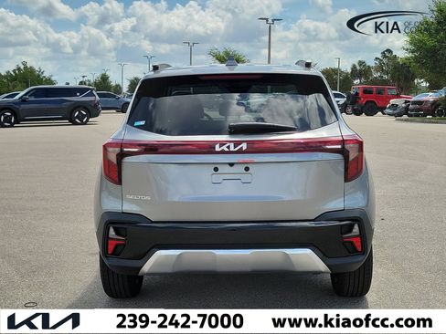 New 2026 Kia Seltos S FWD image 5