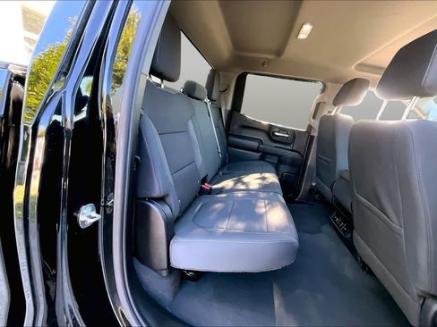 Used 2022 Chevrolet Silverado 1500 LT w/ Z71 Off-Road Package AWD/4WD image 19