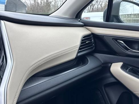 Used 2025 Subaru Outback Premium w/ Popular Package #1 image 31