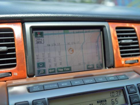 Used 2006 Lexus SC 430 Convertible image 17