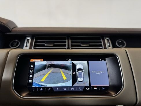 Used 2017 Land Rover Range Rover Supercharged image 19