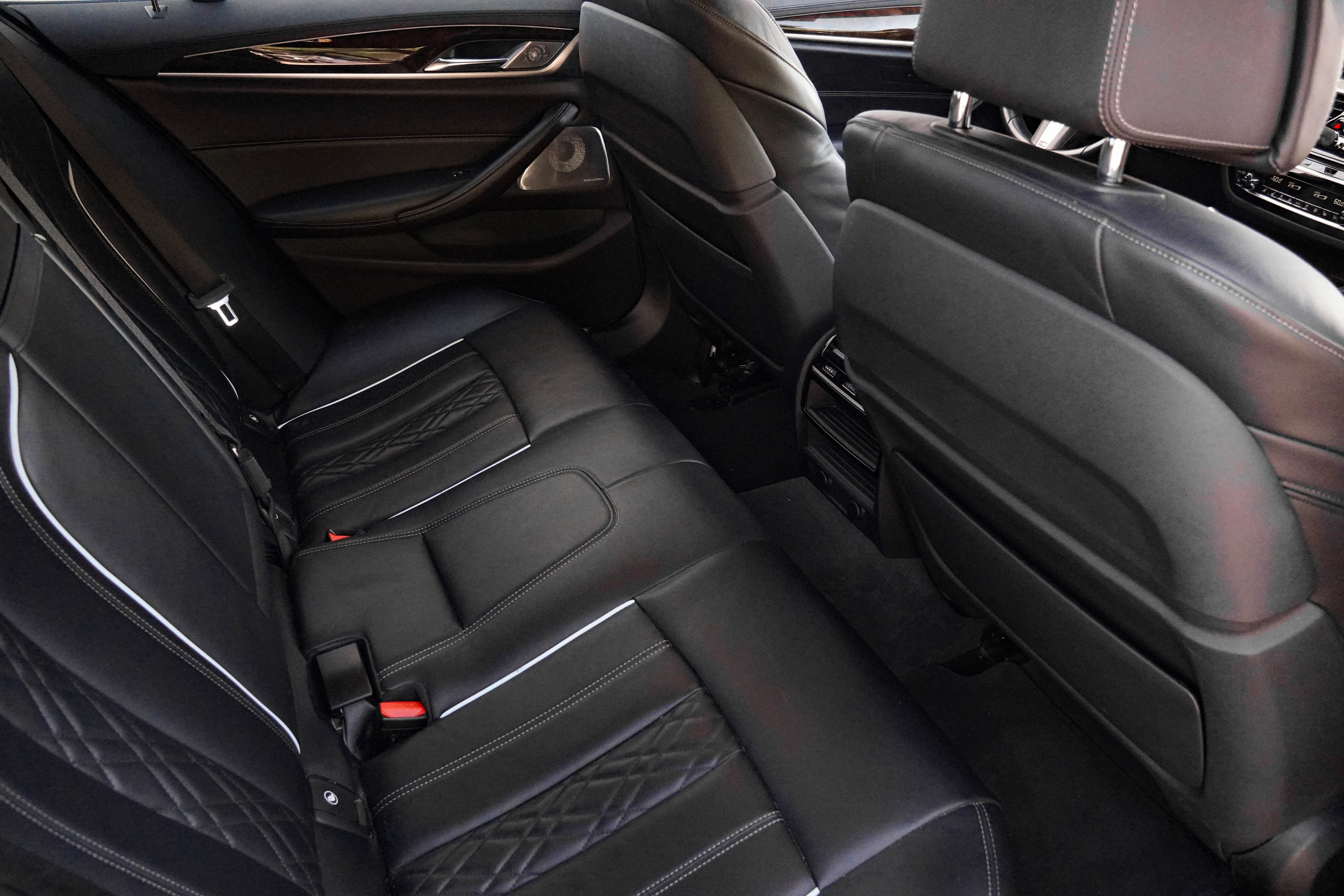 Used 2017 BMW 540i RWD image 35